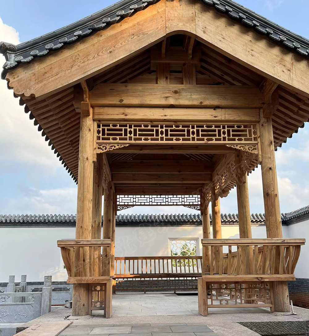 仿古木结构水榭